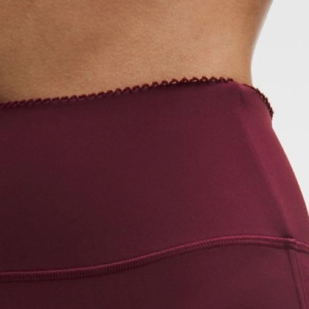 Lululemon Groove No Line High-Rise Tight Heart burgundy Valentines Day New